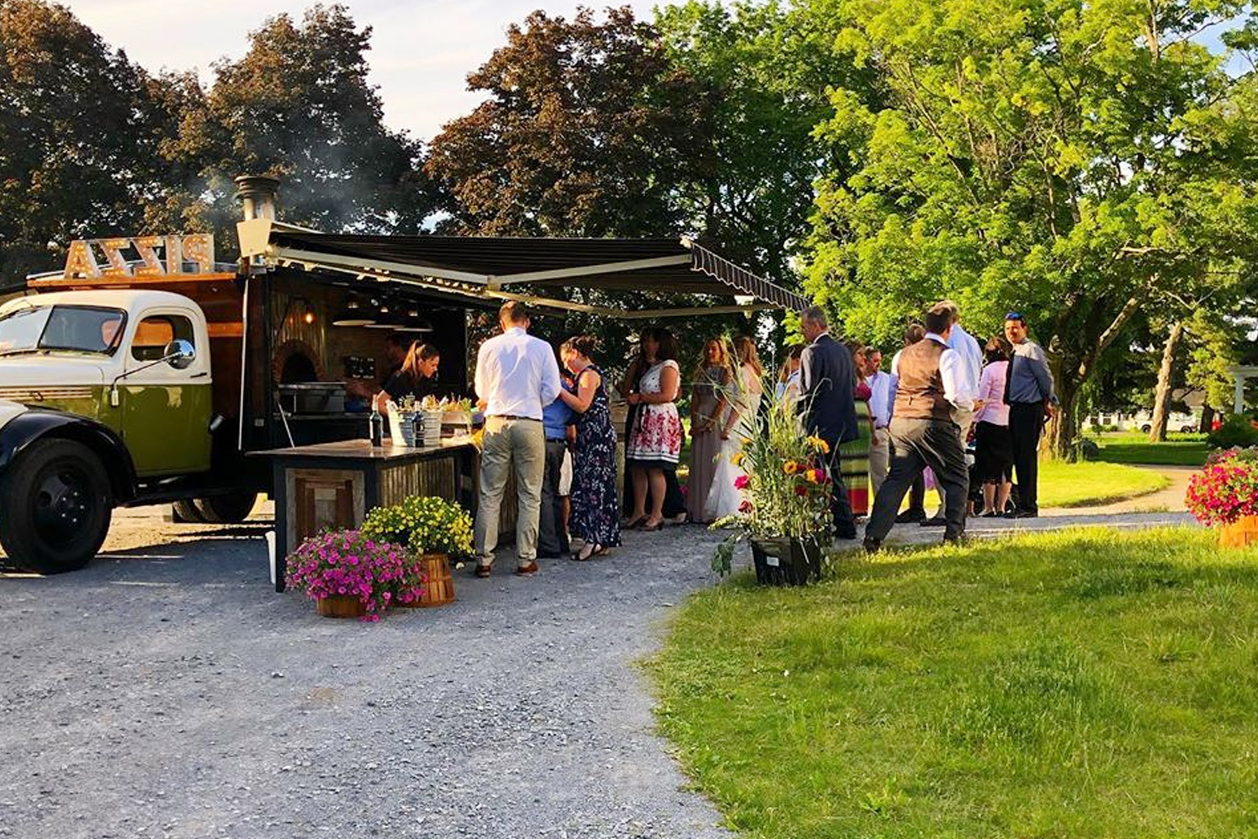 Catering | Classic Crust Mobile Catering - Ask about options